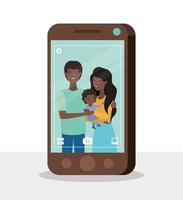 lindos miembros de la familia afro con teléfono inteligente vector