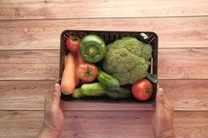 verduras saludables en una caja