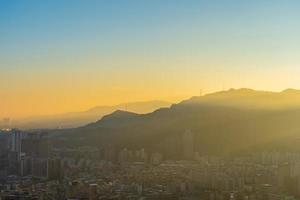 vista de la ciudad de taipei en taiwán foto