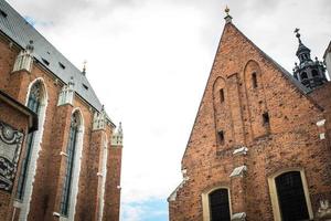 Cracovia, Polonia 2017- atracciones arquitectónicas turísticas en la histórica plaza de Cracovia foto