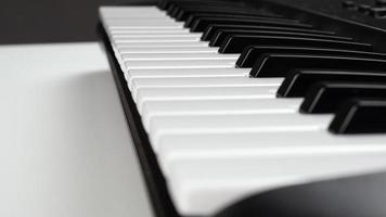 primer plano, de, un, piano del teclado foto