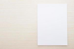 maqueta de papel blanco foto