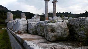 Temple d'Artémis à Sardes Lydia, ancienne ville historique en Turquie video