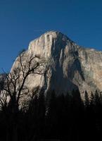 el capitan en el parque nacional de yosemite foto