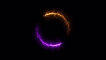 la luz púrpura y la luz naranja se arremolinaban en un círculo. video