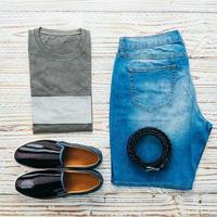 conjunto de ropa de hombre foto