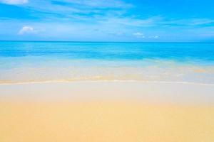 playa de mar tropical foto