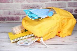 bolso de escuela del estudiante foto