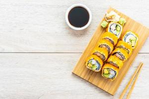 california maki rolls sushi foto