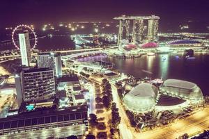 Desenfocado horizonte de la ciudad de Singapur foto