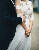 Blurred wedded couple background photo