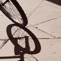 silueta de sombra de bicicleta, modo de transporte en bicicleta