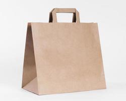 bolsa de papel simple para ir de compras