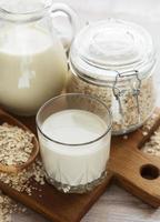 leche de avena vegana leche alternativa no láctea foto