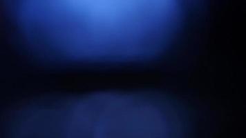 zacht blauw flikkerend bokeh op volledig scherm video