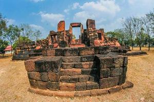 ruinas de ku ka sing, roi et, tailandia foto