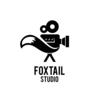Ilustración de icono de vector de diseño de logotipo de producción de película de estudio de cola de zorro premium