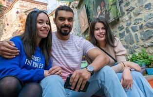 turistas en una gran ciudad foto