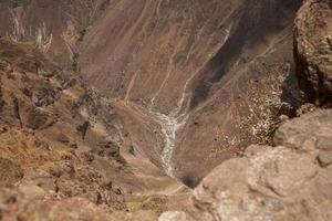 vista al cañón del colca arequipa perú foto