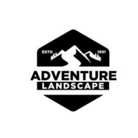 simple aventura de montaña premium al aire libre insignia vector logo icono diseño