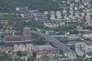 vista de la ciudad de bergen desde el monte floyen foto