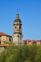 arquitectura de la iglesia en la ciudad de bilbao españa destino de viaje foto