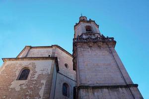 arquitectura de la iglesia en la ciudad de bilbao españa destino de viaje foto