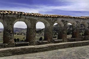 templo de la fertilidad en los andes peruanos foto