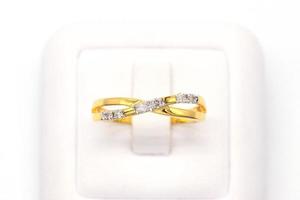 Diamond ring 9k gold photo