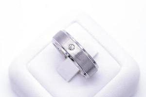 Diamond ring 9k gold photo