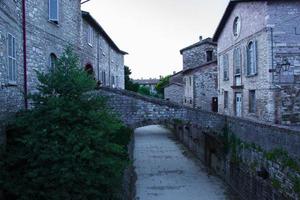 el pueblo de gubbio foto