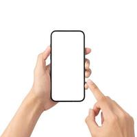 mano sosteniendo y jugando maqueta de pantalla en blanco de teléfono inteligente foto