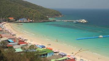 lasso di tempo della vista dall'alto della spiaggia dal punto di vista video