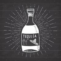 etiqueta vintage, botella dibujada a mano de boceto de bebida alcohólica tradicional mexicana tequila, insignia retro con textura grunge, diseño de emblema, impresión de camiseta de tipografía, ilustración vectorial sobre fondo de pizarra vector