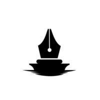 concepto de logotipo de aventura periodista barco de vela y plumilla vector