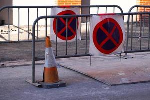 no hay señal de tráfico de estacionamiento en la calle foto