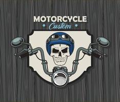 parche motociclista cráneo vector