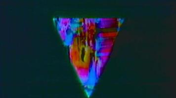 triángulo vhs glitch efecto tv
