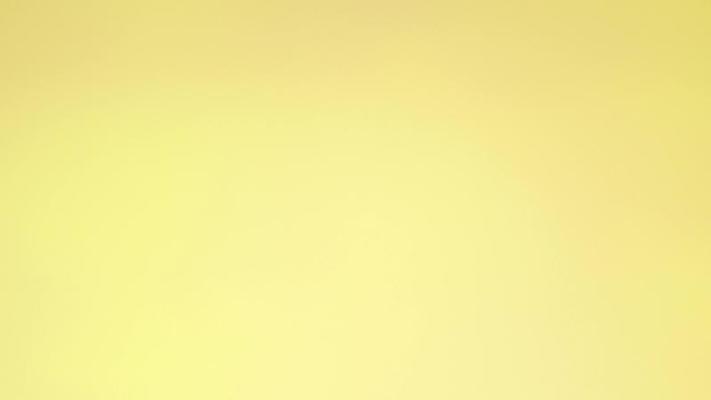why is my screen yellow outline