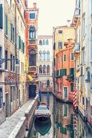 la ciudad de venecia en la italia diurna foto