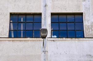 street lamps on the wall photo