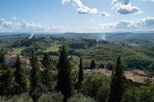 una vista de la toscana desde san miniato foto