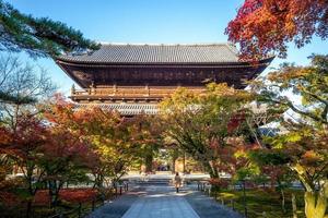 nanzen nanzenji o templo zenrinji en kyoto en japón foto