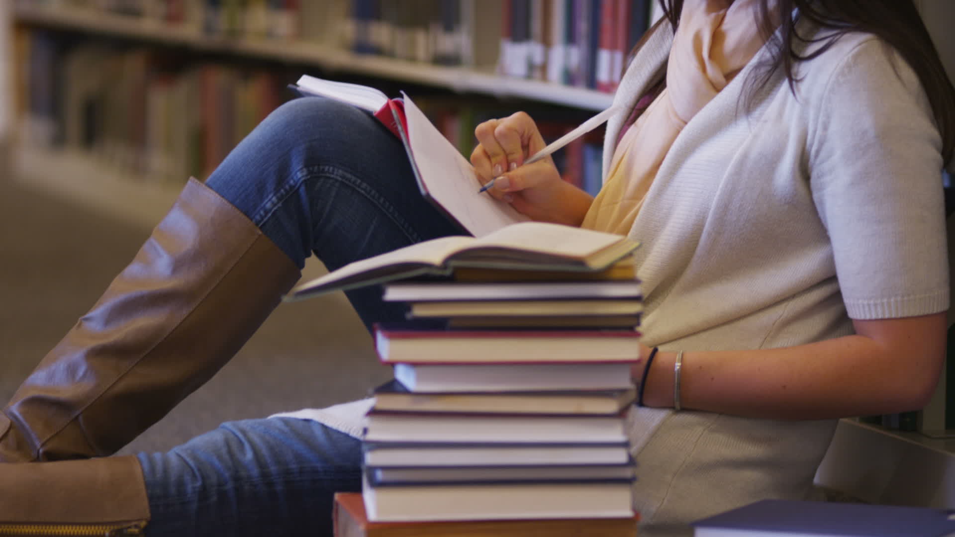 College student studying in library 2557506 - Free HD ...