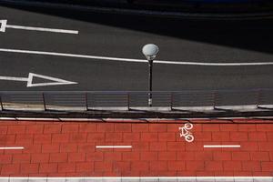 señal de carretera de bicicleta en la calle foto