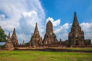 Wat chaiwatthanaram en ayutthaya en tailandia foto