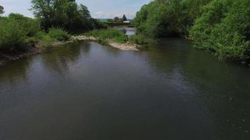 ripresa aerea del fiume yamhill, oregon video