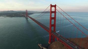 Puente Golden Gate en San Francisco, California, toma aérea