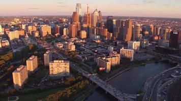 luchtfoto van philadelphia, pennsylvania video