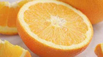 laranja fresca em fatias